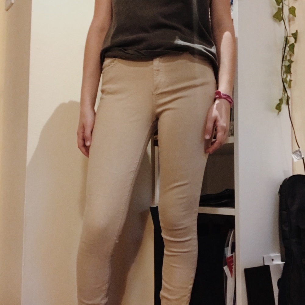 old navy khaki jeans | size 4